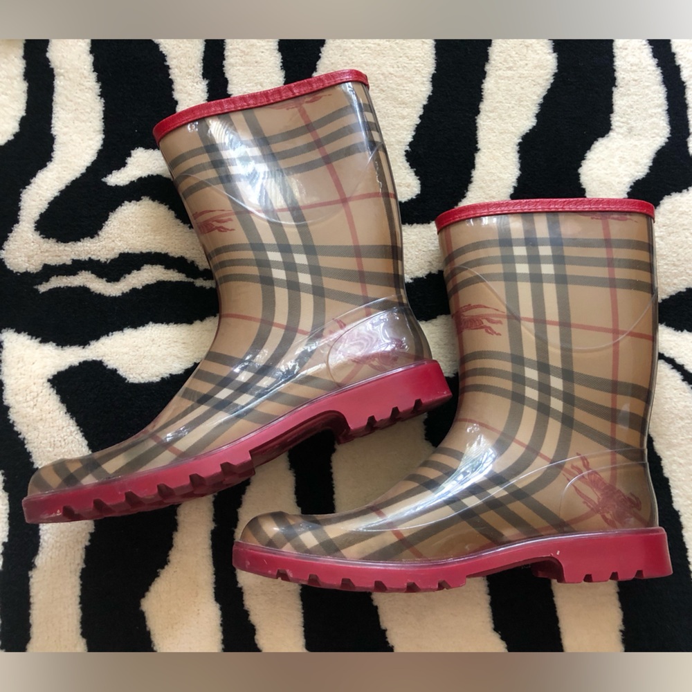 Burberry Haymarket check rain boots Red trim Size 41